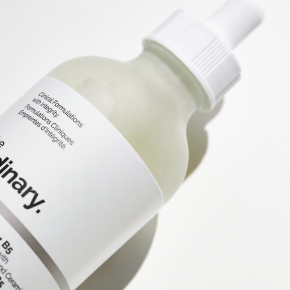 35. The Ordinary Hyaluronic Acid 2%+ B5 - Picture 3 of 3